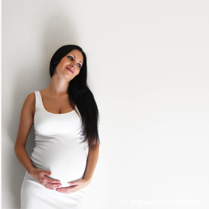 picture of chiropractic treatment of a La Grande pregnant patient